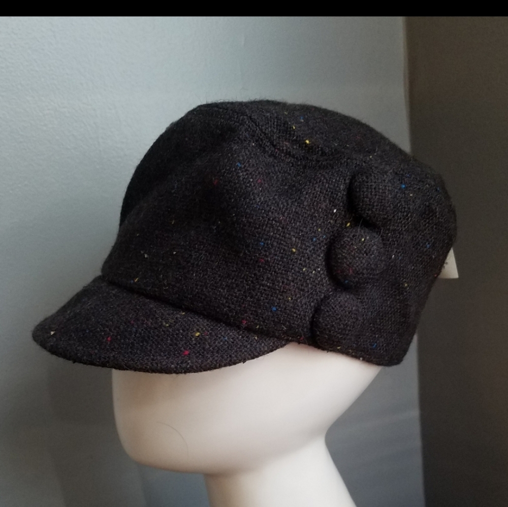 Black wool hat
